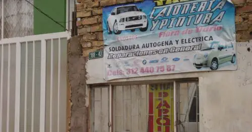 TALLER LATONERIA Y PINTURA CALLE 188 TALLER LATONERIA Y PINTURA CALLE 188